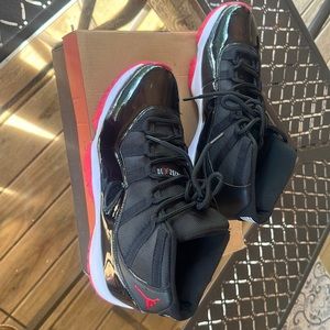 Authentic Air Jordan Retro 11 blk/red in original box